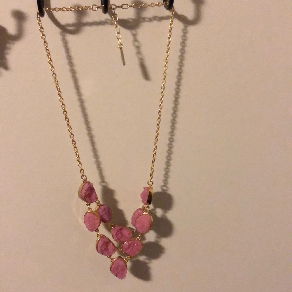 Pink statement necklace - Picture 3 of 6